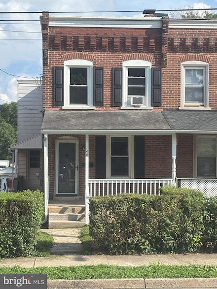 140 Viaduct Ave, Downingtown, PA 19335