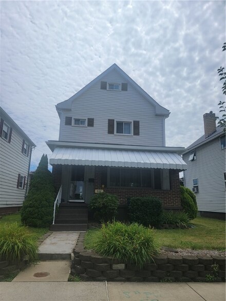 527 Hancock Ave, Vandergrift, PA 15690