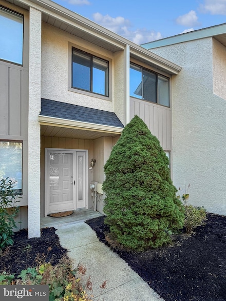 42 Landmark Dr, Malvern, PA 19355