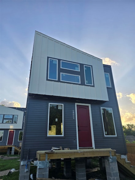 3206 Retta St, Houston, TX 77026