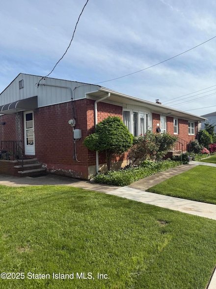 44 Finley Ave, Staten Island, NY 10306