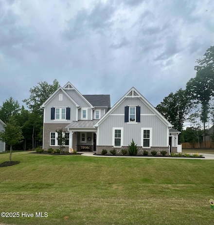 300 W Amber Oak Dr, Selma, NC 27576