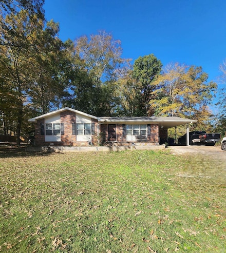 655 E End Dr, Savannah, TN 38372