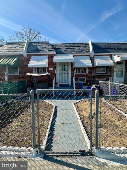 4138 J St, Philadelphia, PA 19124