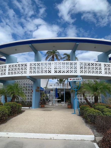 475 Benjamin Franklin Dr Unit 202, Sarasota, FL 34236