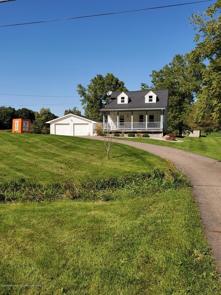 8480 W Howe Rd, Eagle, MI 48822