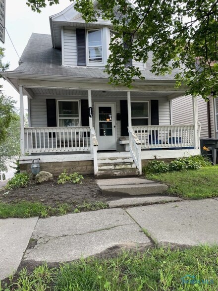 2477 Broadway St, Toledo, OH 43609