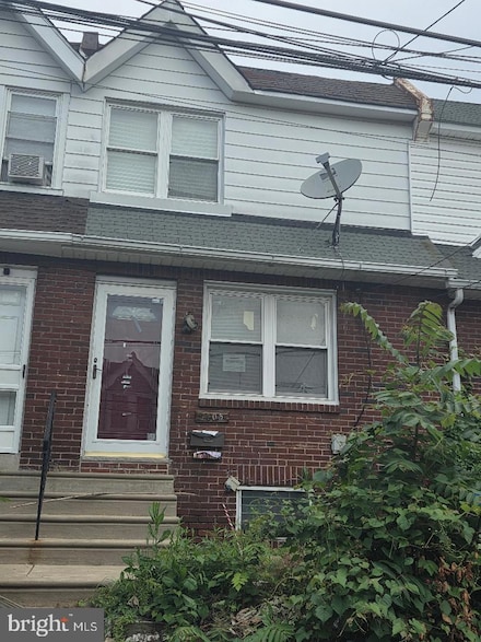 7105 Seaford Rd, Upper Darby, PA 19082