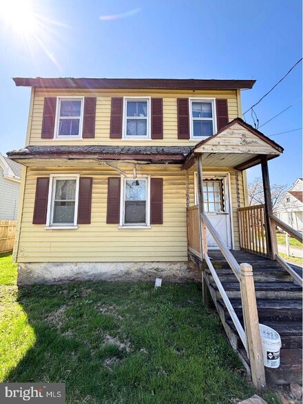 909 Newark Rd, Toughkenamon, PA 19374