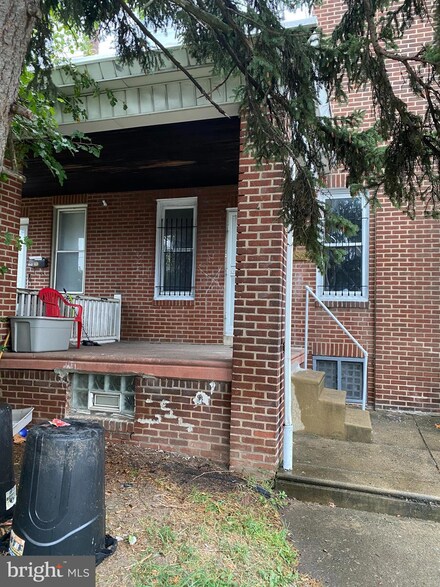 485 E Sanger St, Philadelphia, PA 19120