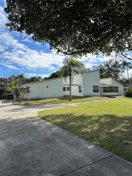 6132 NW 79th Way, Parkland, FL 33067
