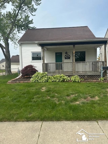 17066 Smith St, Riverview, MI 48193