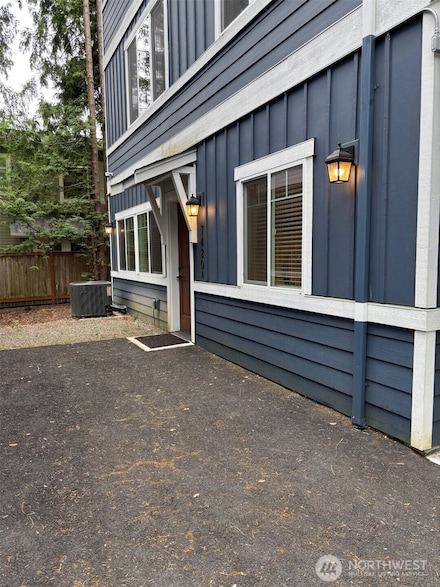 7420 SE 27th St Unit A, Mercer Island, WA 98040