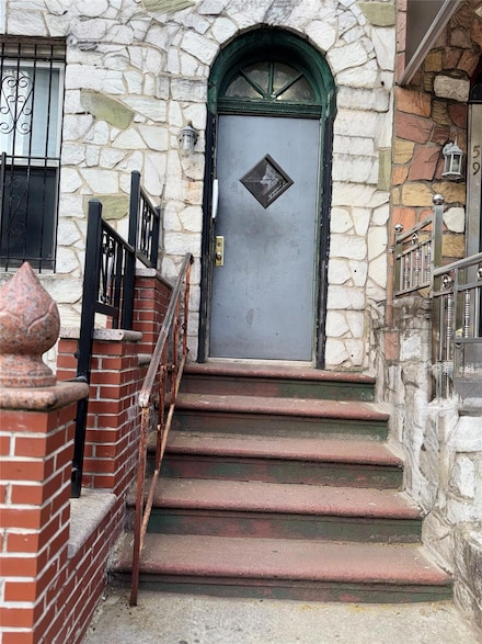 57 E 94th St, Brooklyn, NY 11212