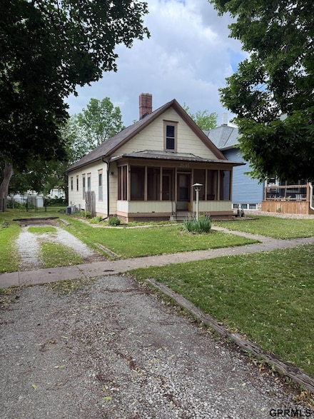 2535 S St, Lincoln, NE 68503