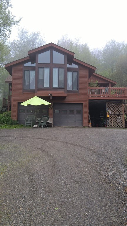44 E Hill Rd, Bernardston, MA 01337