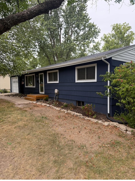 504 Loch Ln, Columbia, MO 65203