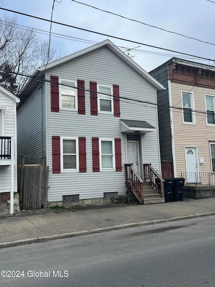 3028 7th Ave, Troy, NY 12180