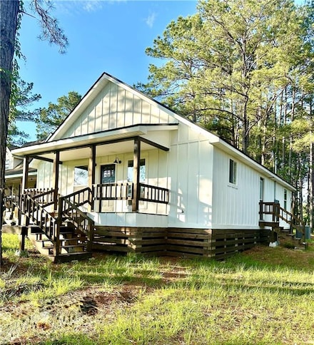 6528 Magnolia Rd, Pineville, LA 71360