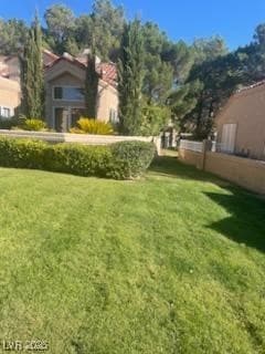 8170 Round Hills Cir, Las Vegas, NV 89113