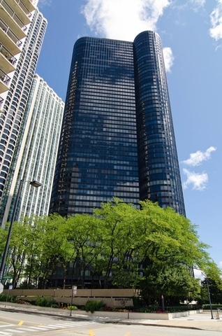 155 N Harbor Dr Unit 3810, Chicago, IL 60601