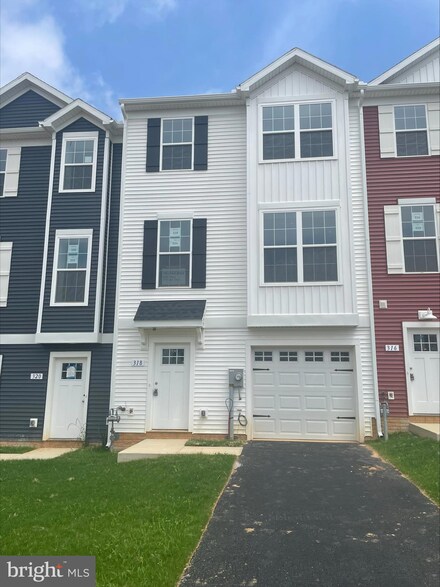 331 Avon Dr Unit 292, Red Lion, PA 17356