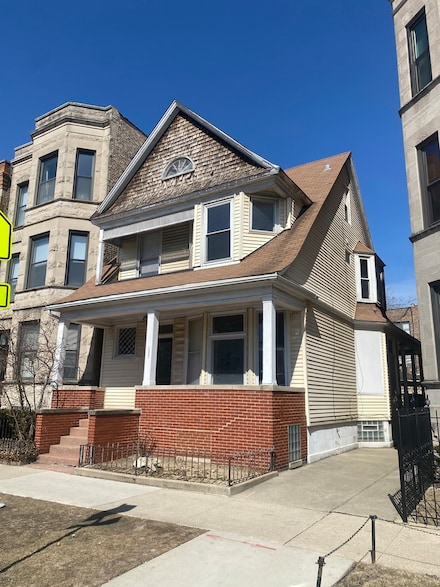 1522 W Wilson Ave, Chicago, IL 60640