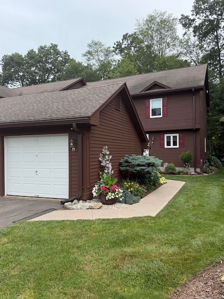 75 Candlewood Cir, Enfield, CT 06082