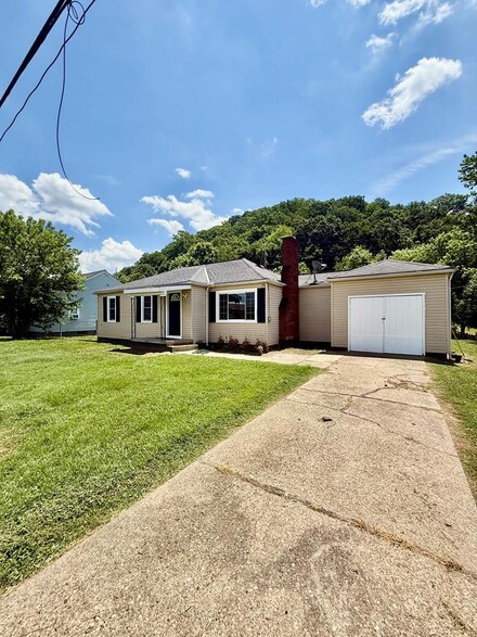 52 Wheeler St, South Shore, KY 41175