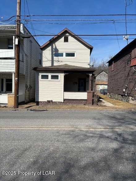 46 W Kirmar Ave, Nanticoke, PA 18634