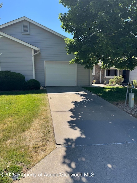 9 W Ridge Ct, Parachute, CO 81635