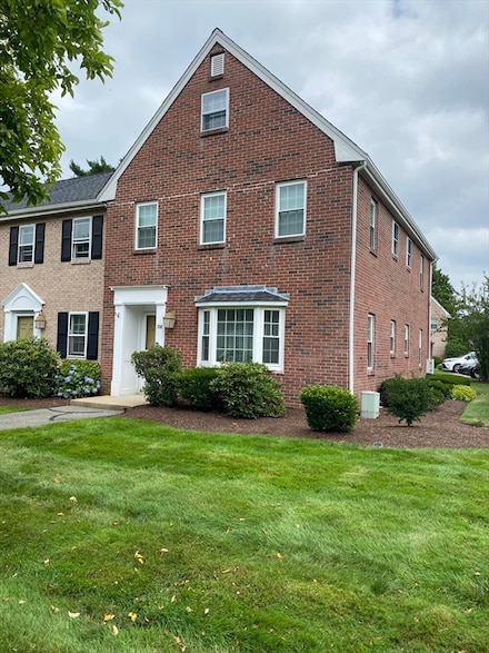 398 Erin Rd Unit 398, Stoughton, MA 02072