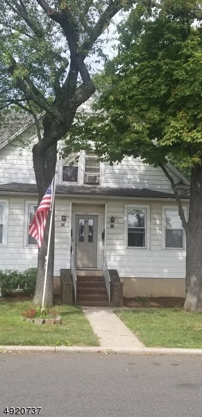 517 Woodlawn Ave, Linden, NJ 07036