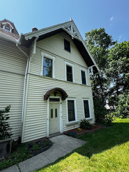 95 Lenox St Unit L, New Haven, CT 06513