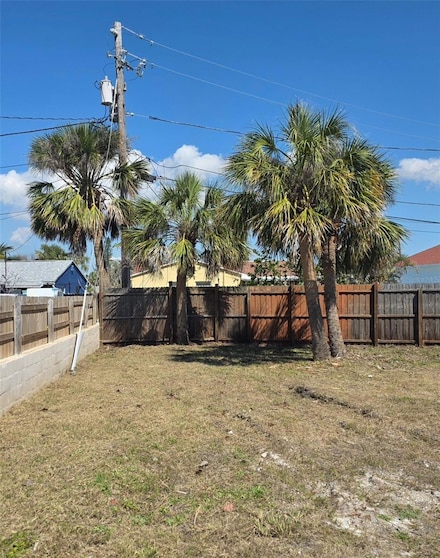 432 S Bayshore Dr, Madeira Beach, FL 33708
