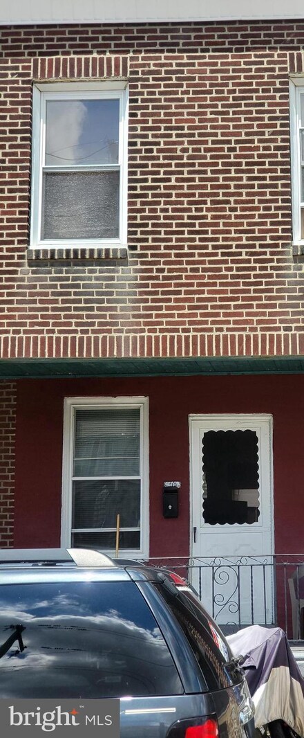 507 E Courtland St, Philadelphia, PA 19120