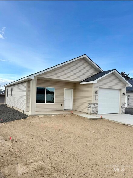 1017 S Fillmore St, Jerome, ID 83338