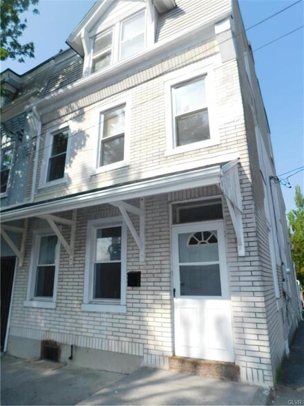 448 Grant St, Allentown, PA 18102