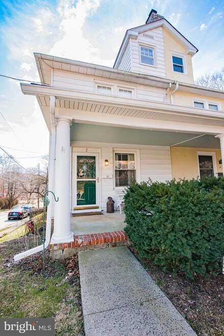 2 Hewett Rd, Wyncote, PA 19095