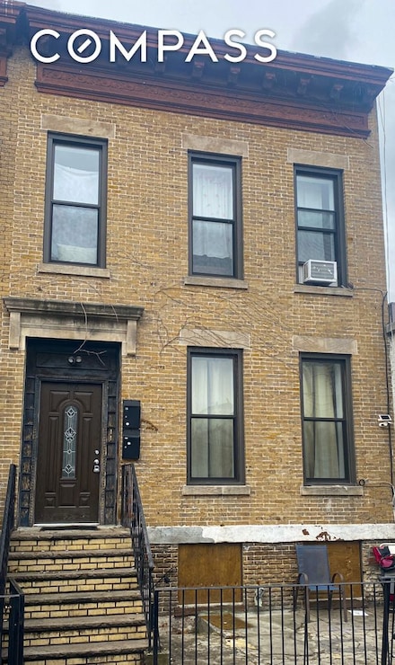 186 Howard Ave, Brooklyn, NY 11233