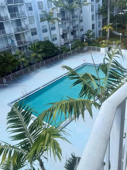 488 NW 165th St Unit B-512, Miami, FL 33169