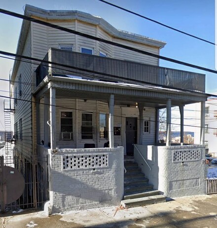 89 van Cortlandt Park Ave, Yonkers, NY 10701