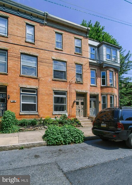 1603 Green St, Harrisburg, PA 17102
