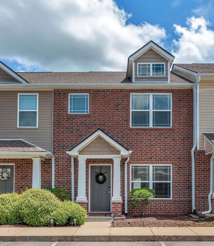 4004 Currant Ct, Spring Hill, TN 37174