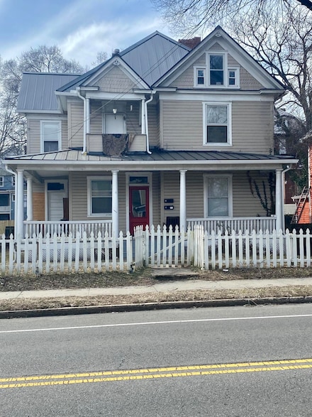 518 Elm Ave SW, Roanoke, VA 24016