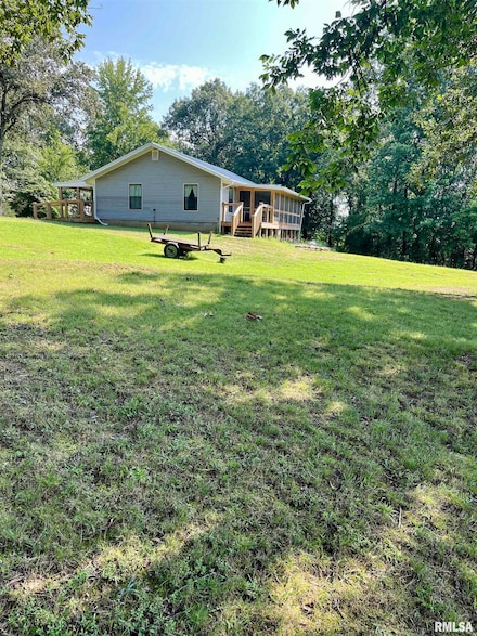 5504 Marion Rd, Metropolis, IL 62960