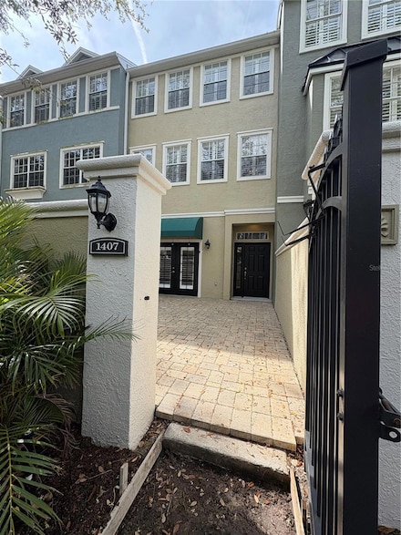 1407 Harbour Walk Rd, Tampa, FL 33602