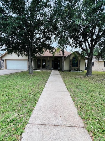 2031 Pena St, Mission, TX 78572