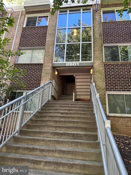 2901 Charing Cross Rd Unit 12/8, Falls Church, VA 22042