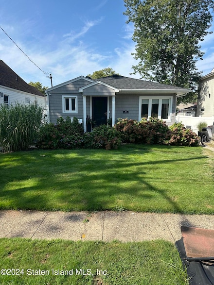 426 Robinson Ave, Staten Island, NY 10312